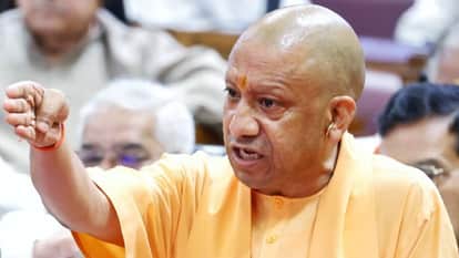 UP Assembly: CM said give a befitting reply to the opposition on offering theft, Akhilesh said- SP MLAs shoul