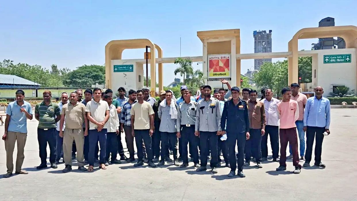Kotputli-Behror: Workers stage protest at gates of UltraTech Cement plant against 12-hour shifts and low wages