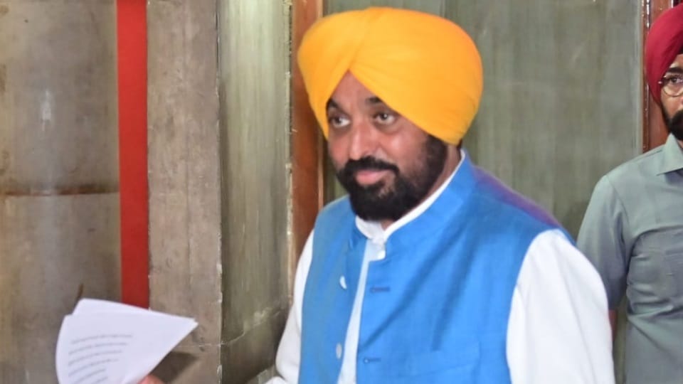 Government office timings changed in Punjab