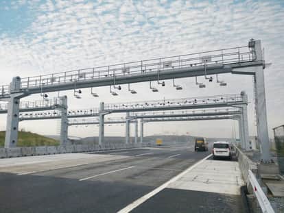 India Launches First Barrier-Free Toll System: No More Stopping at Toll Plazas