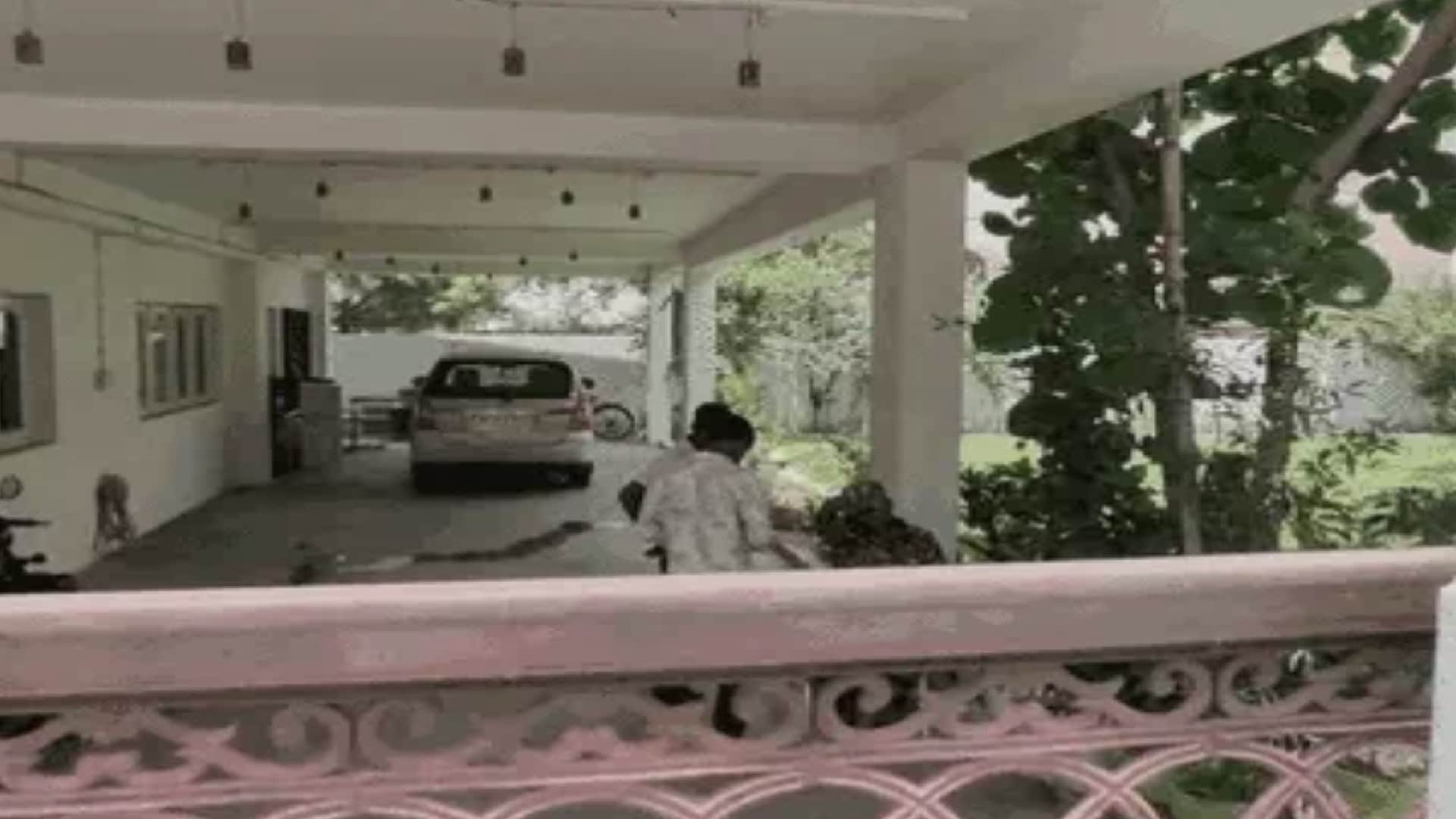 टीम कर रही जांच पड़ताल