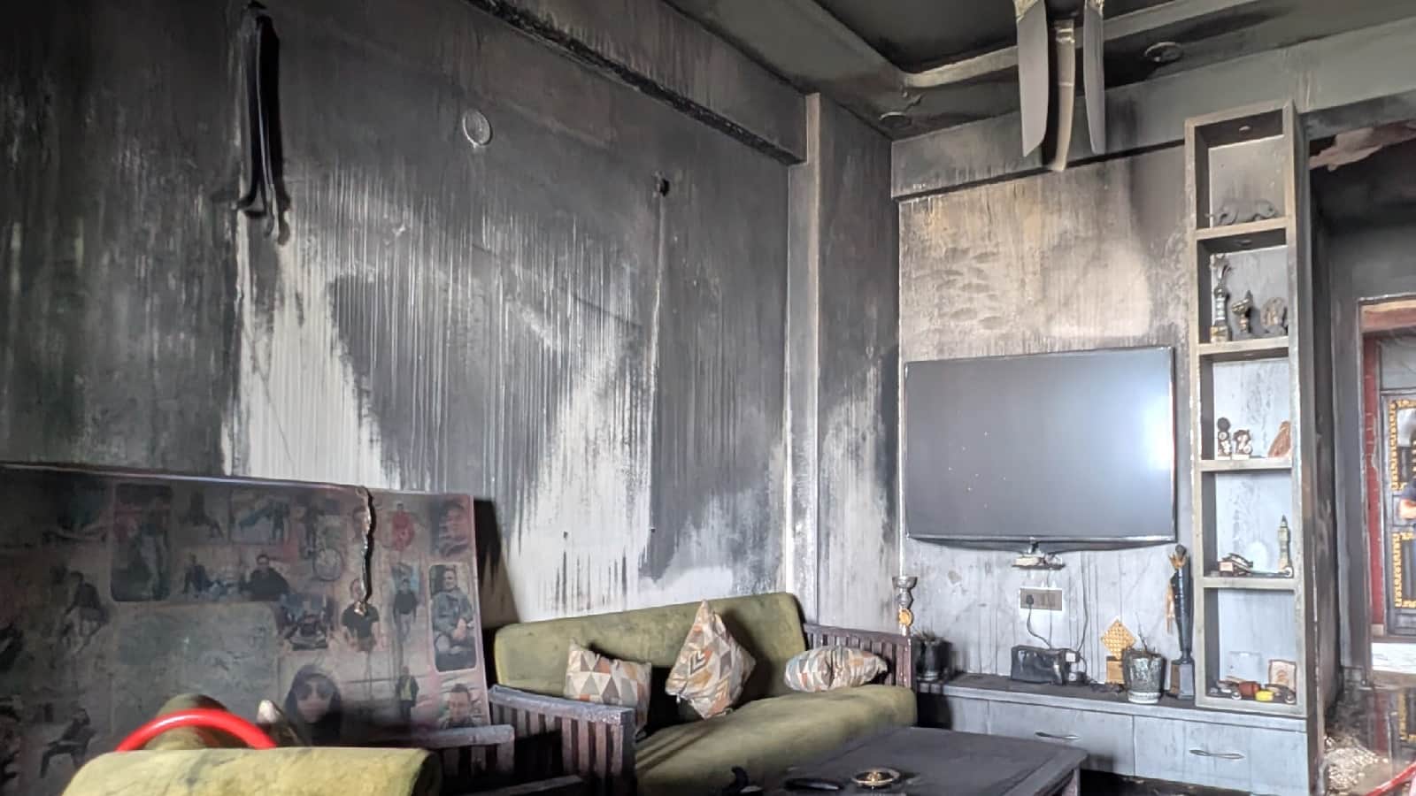 Ghaziabad Fire: Iron rods melt in burnt building of Gaur Green Society