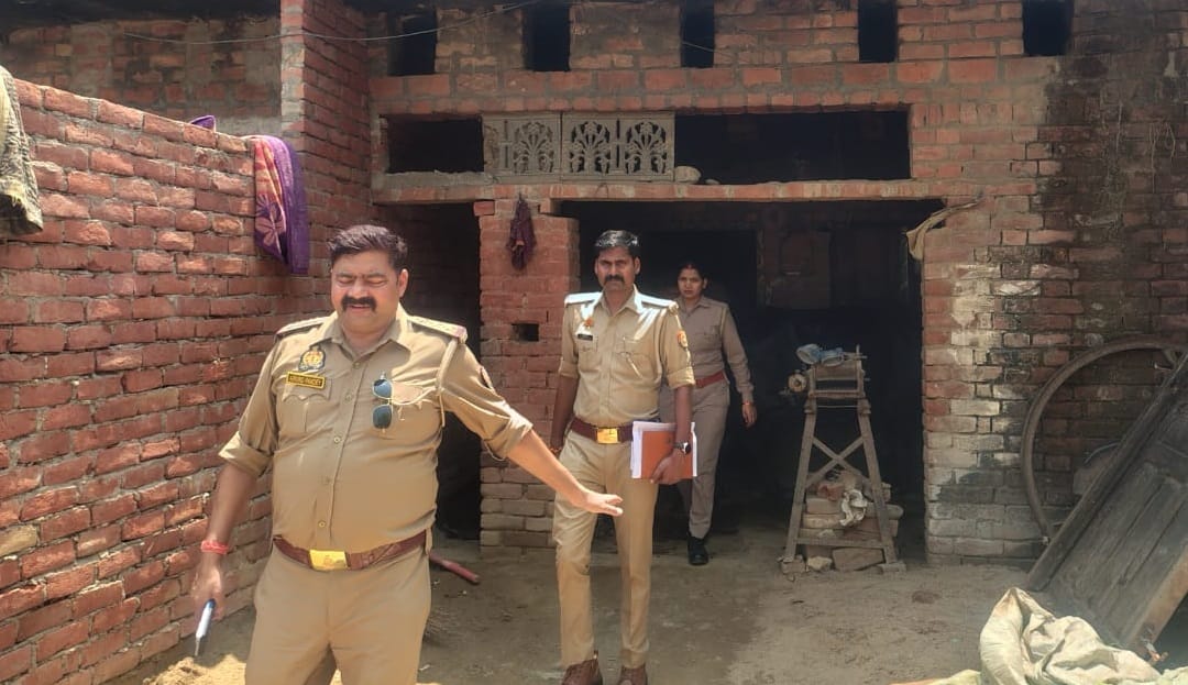 Unnao Wanted to Sell Land to Repay Debt Son Decapitates Father with a Cleaver Search Underway for Accused