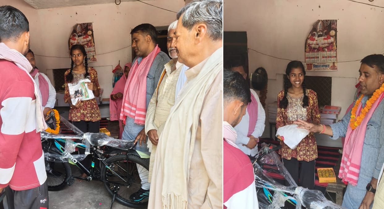 Kanpur Anjali who secured 96% marks in UP High School receives bicycle as a gift Vedika Kushwaha also honored