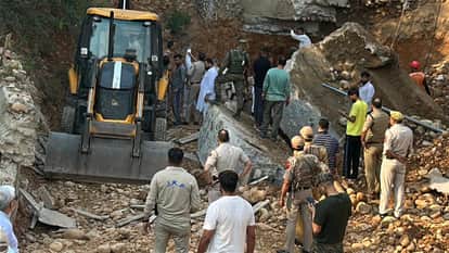 Bridge under construction collapses, many workers feared pressured