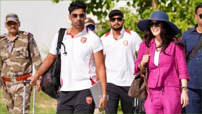 Preity Zinta shares Her Photos with Haryanvi song Bairan says Do not know its meaning but it sounds awesome