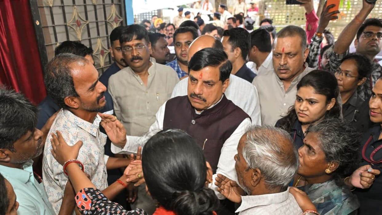 MP News: CM takes major action in Bargi cruise ship accident, services of 3 employees including pilot terminat