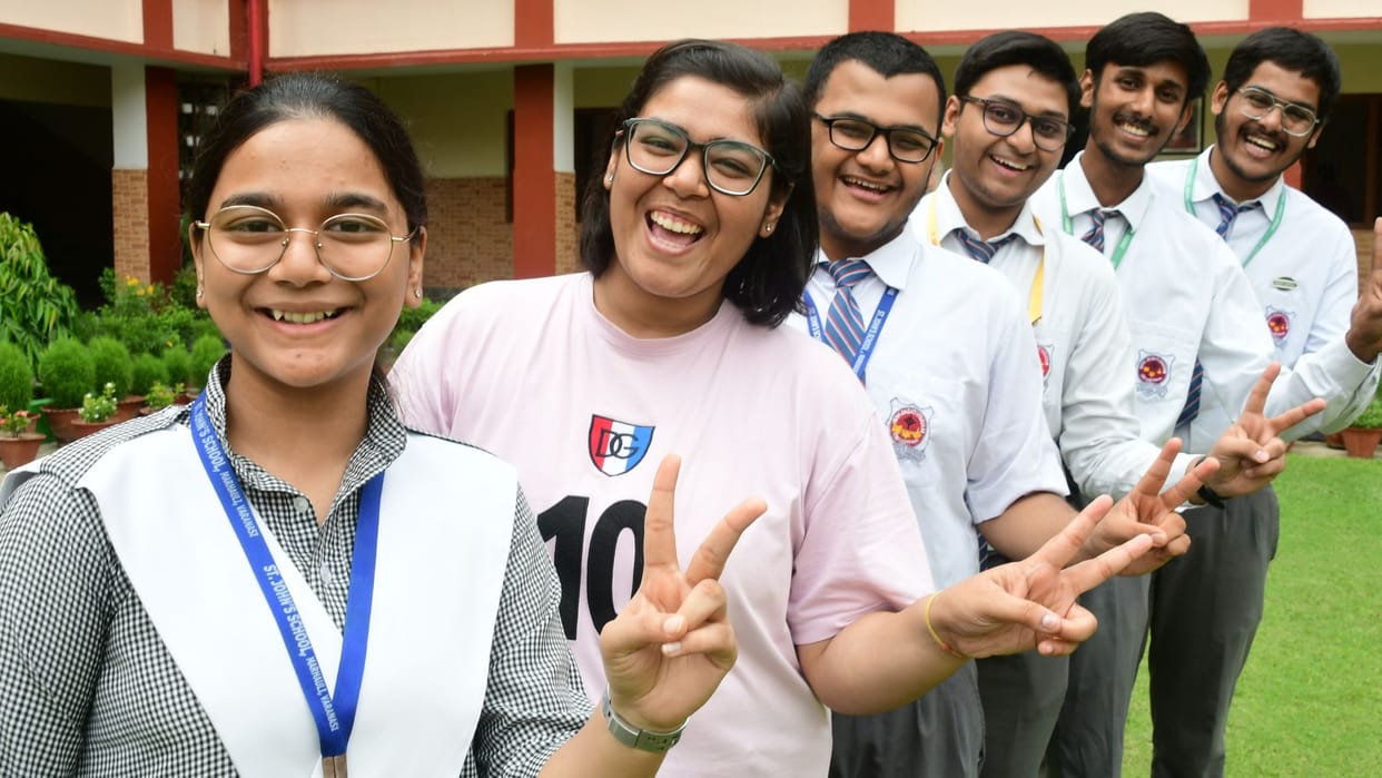 CISCE 80% of Kashi High Achievers in Classes 10-12 Secure 90% Marks Ekansh and Akhand Emerge Victorious