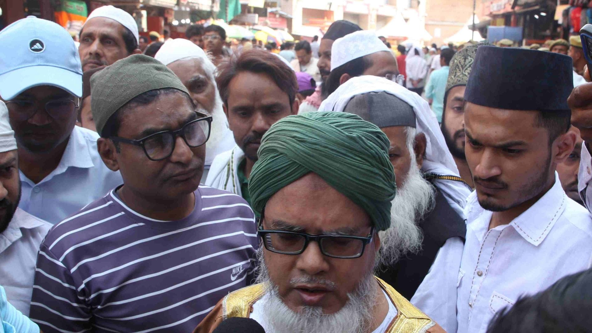 Protest Against Saffron Painting on Gyanvapi Wall Police Force Deployed in Varanasi