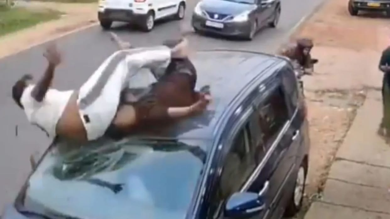 Two men suddenly fell on a car accident video went viral