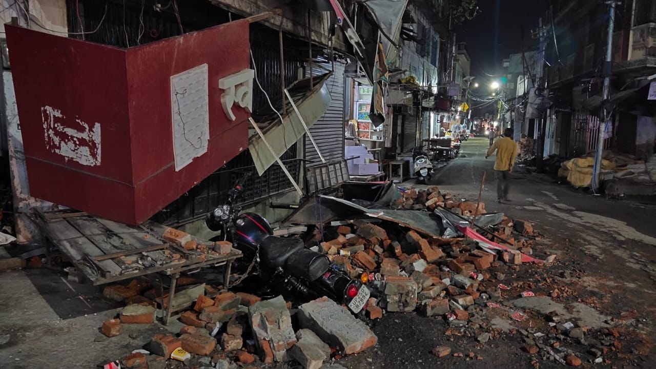 Rain brought relief in Bareilly but storms caused havoc bringing down trees and walls in Bareilly