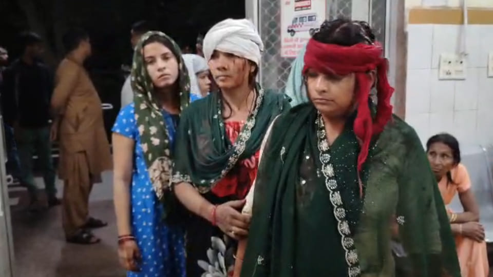 Banda: Clash between two factions over plot dispute; 18 injured, FIR registered