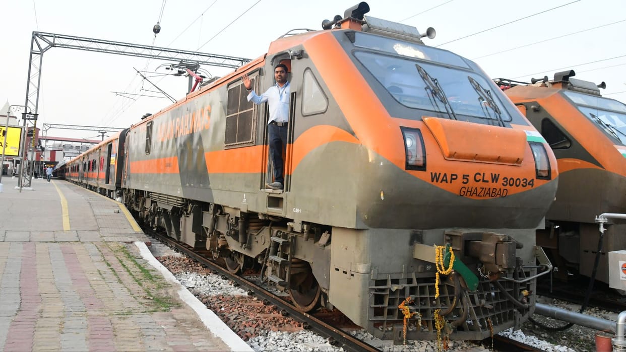 NCR Railway: Gift of a second Amrit Bharat train for Mumbai; to hit the tracks from September 27.