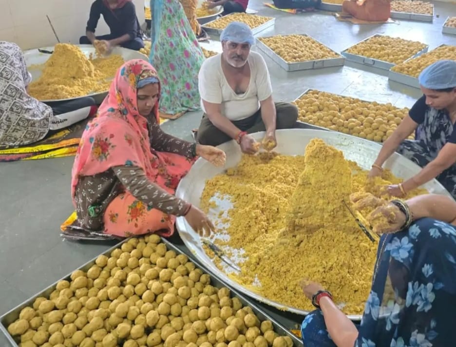 Mahakal Temple's Laddu Prasadi to be Made by Machines; Up to Rs 25 Lakh Fine for Adulteration
