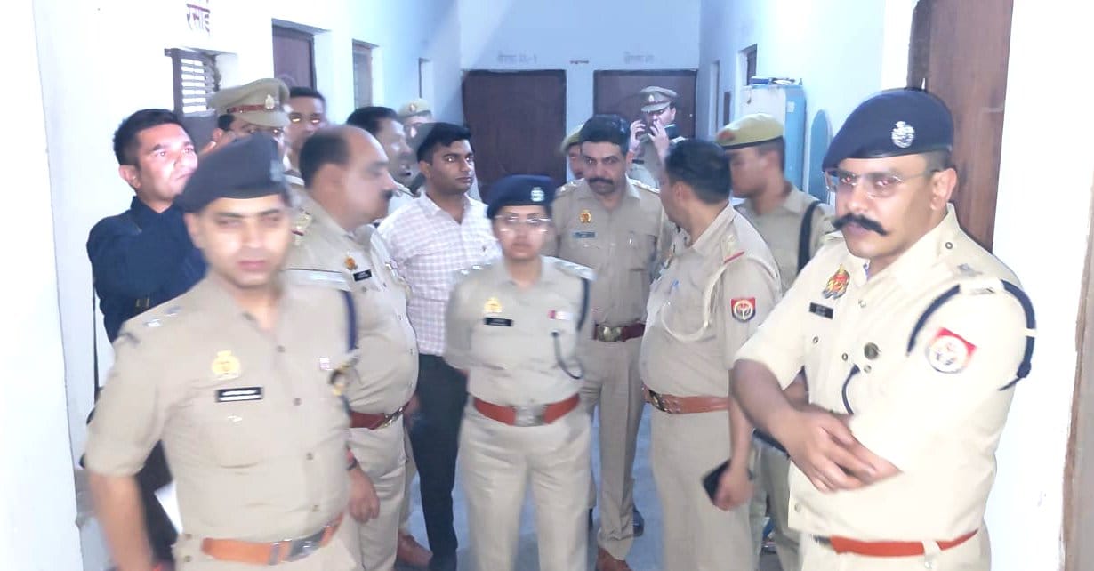 Youth Found Hanging at Police Outpost; Family Alleges Murder and Stages Roadblock; Outpost In-charge Suspended