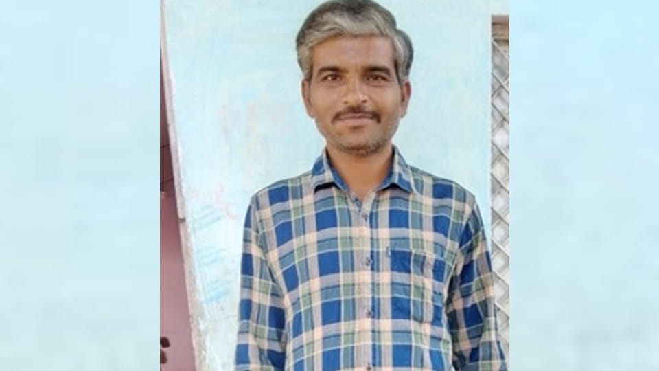 Mahoba: Farmer's Body Found Under a Tree; Death Suspected to be Caused by Poison Ingestion