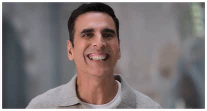 akshay kumar and shilpa shetty share funny videos on World Laughter Day