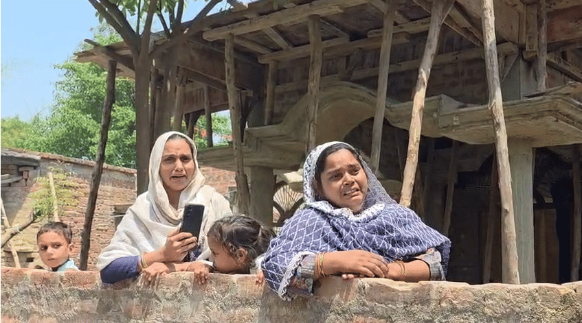Ambedkar Nagar massacre: Bodies of four children arrive after post-mortem, entire village weeps