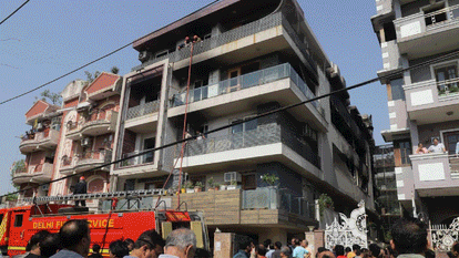 Delhi Vivek Vihar Fire Accident: Infant Found Clinging to Mother Among 9 Dead in Shahdara Blaze