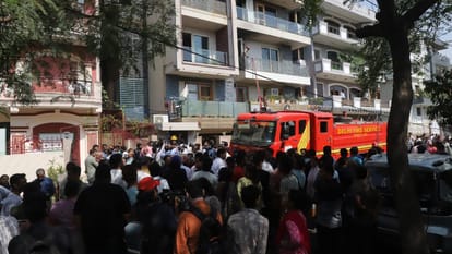 Delhi Vivek Vihar Fire Accident: Infant Found Clinging to Mother Among 9 Dead in Shahdara Blaze