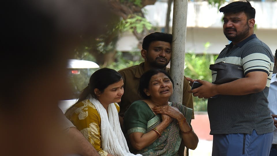Vivek Vihar Fire Timeline Nine Bodies Consumed by Flames Simultaneously