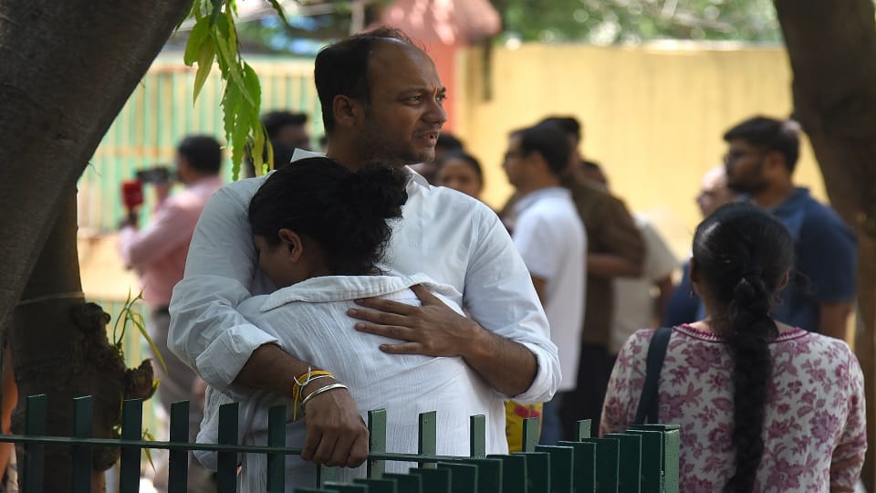Vivek Vihar Fire Timeline Nine Bodies Consumed by Flames Simultaneously