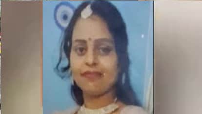 Due to family dispute, woman hanged herself to death
