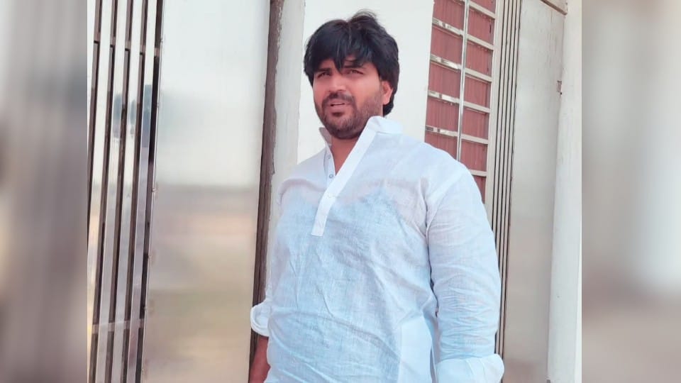 Dhaba Owner Flees in Terror of History-Sheeter in agra