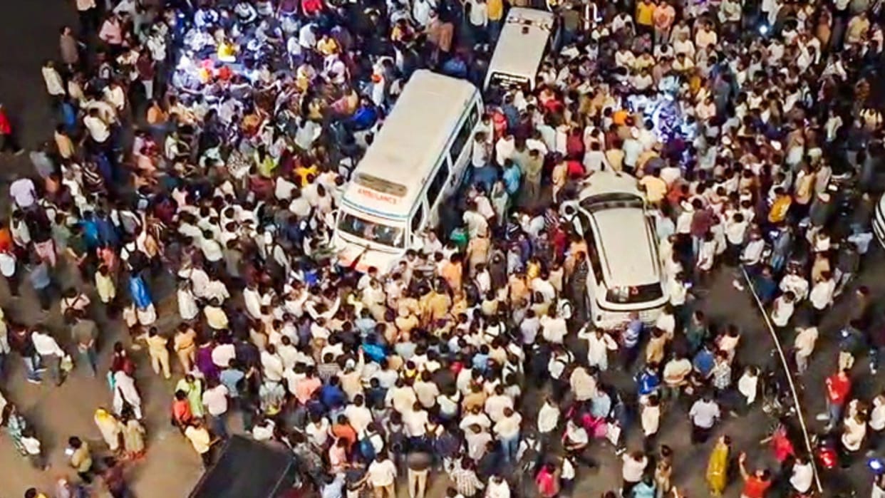 pune minor Assault murder case father demands death penalty no politicians allowed