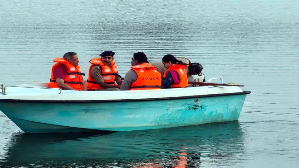 सीईसी सदस्य ने किया निरीक्षण।