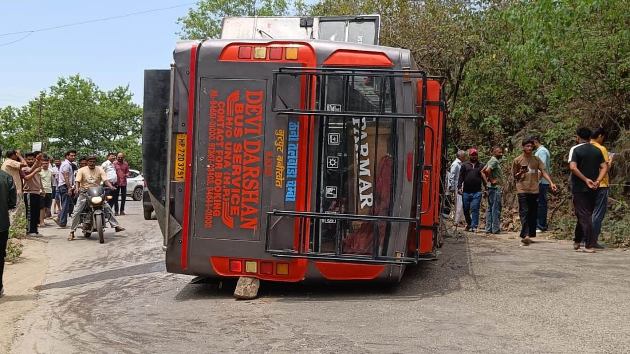 Himachal Driver Suffers Heart Attack While Driving Bus Overturns in Nurpur