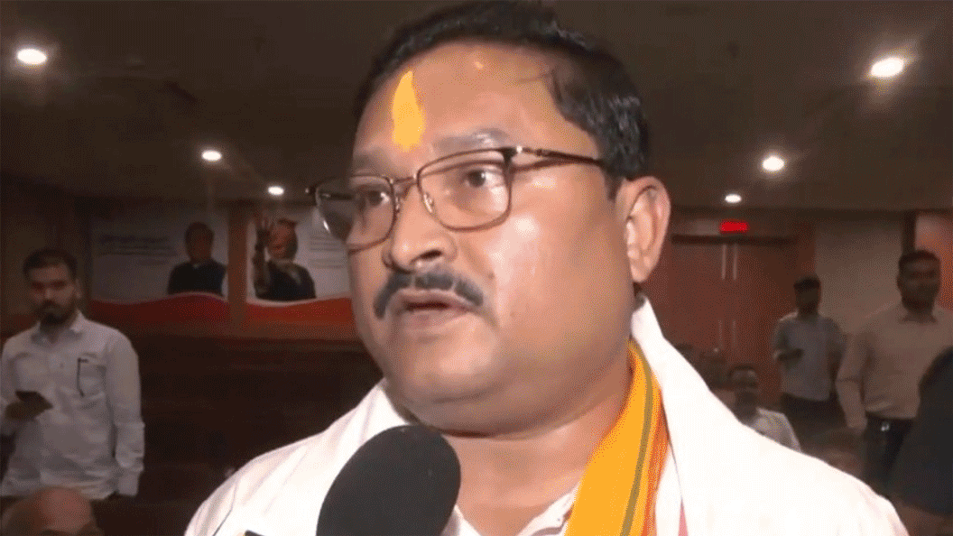 NDA wins landslide victory in Assam: Himanta Biswa Sarma shows victory sign