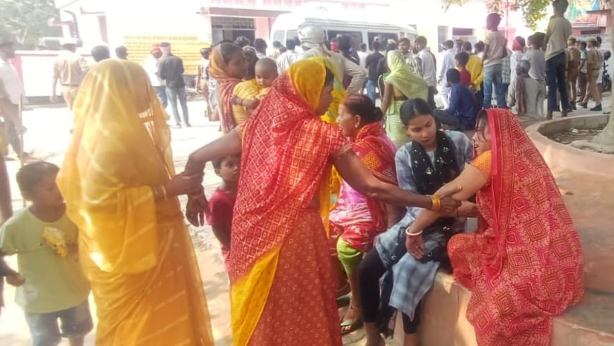 Woman Bleeds Profusely Not Referred Dies After Childbirth—Family Creates Ruckus in Ballia