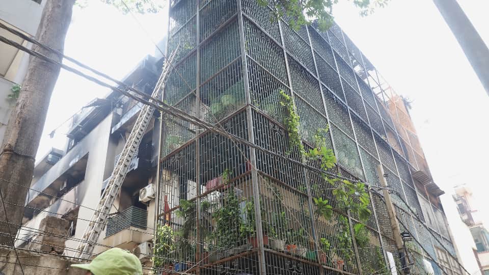 Delhi Fire Voices Silenced in Massive Fire Four-Story Building in Vivek Vihar Triggered by Exploding AC Unit