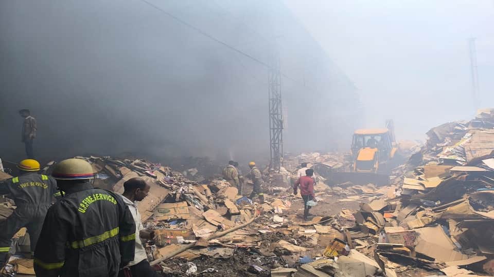 Massive Fire Breaks Out at Packaging Factory in Firozabad