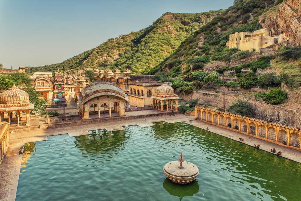 Rajasthan Plans Major Religious Tourism Boost for Jaipur’s Galta Dham