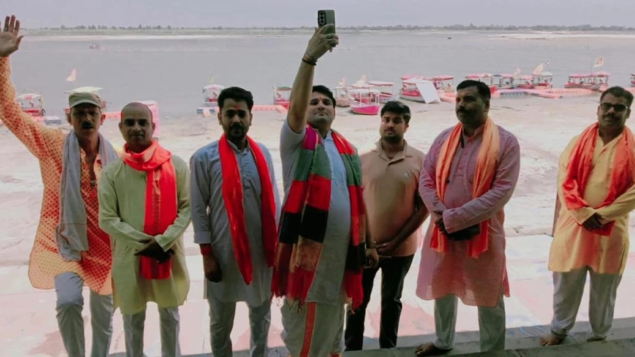 Smiling last selfie: Religious pilgrimage turns into final journey