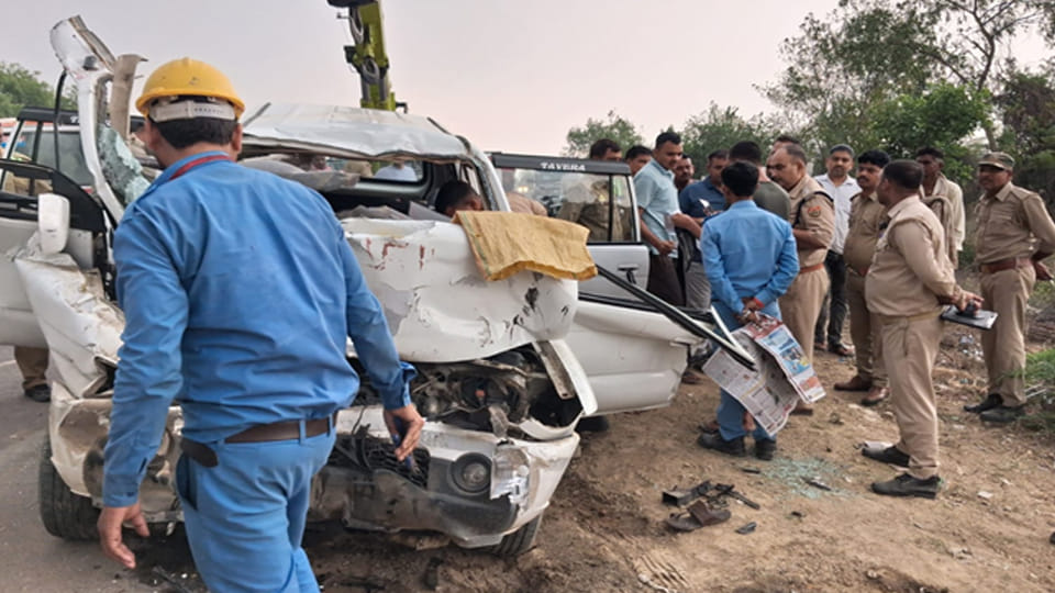 injured writhed in agony in ambulance for ten minutes Devotees Car Crashes into Dumper in Orai Eight Dead