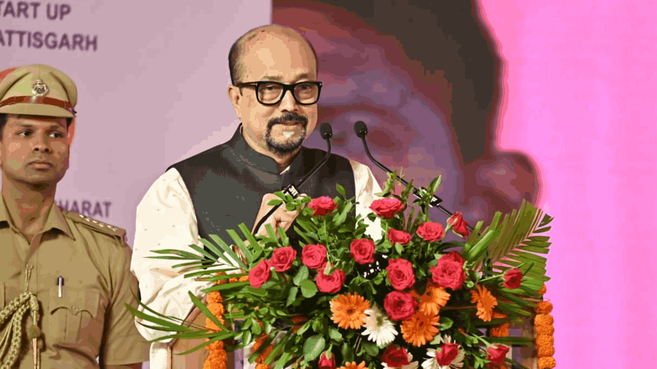 कार्यक्रम में शामिल राज्यपाल