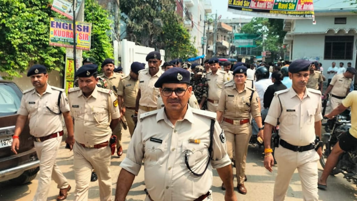 siwan raid osama shahab rjd mla house search dig nilesh kumar sp puran jha bihar police action