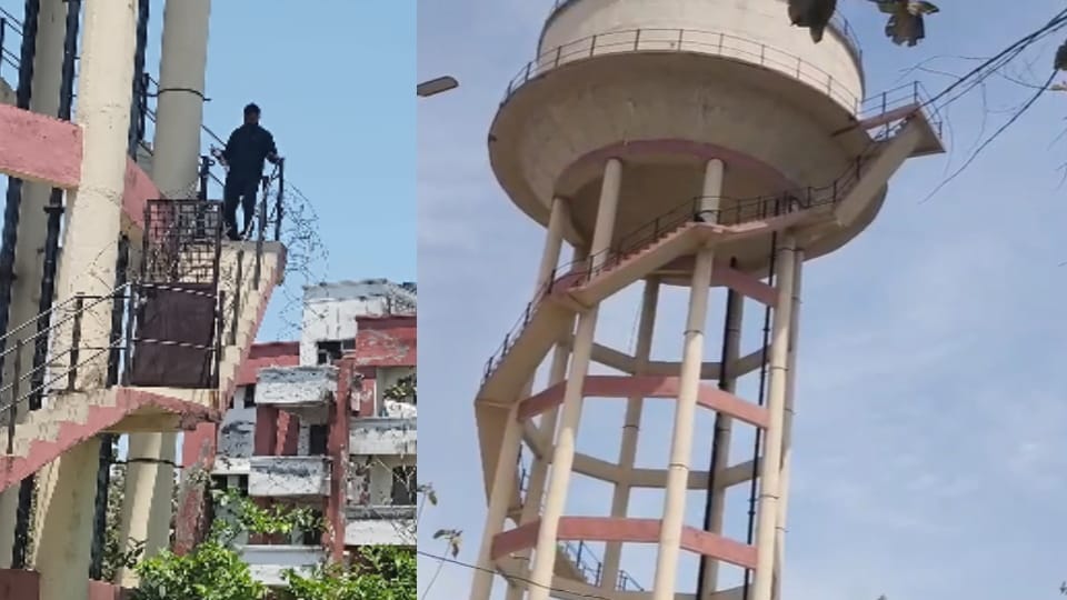 UP: Sanitation Worker Climbs Water Tank at Government Medical College After Being Removed from Job