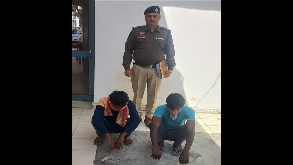 Two accused arrested in a case of fraud of lakhs of rupees