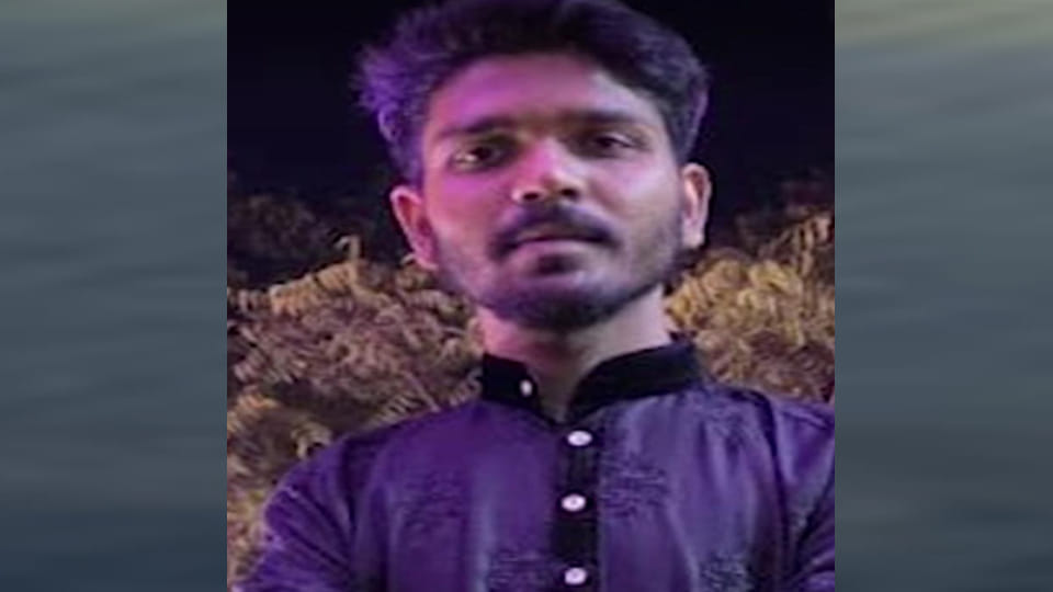 Kanpur: Body of Homeopathic Doctor's Son Found Hanging