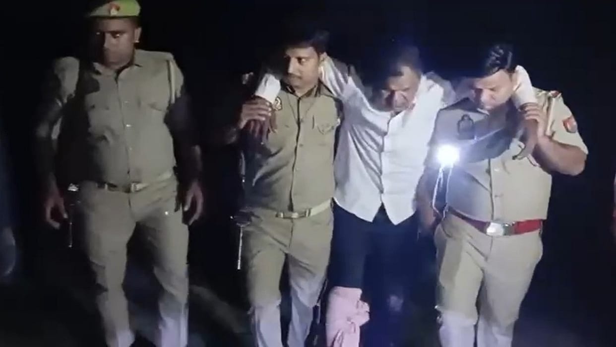 Accused of Snatching Woman Earrings Arrested in Encounter in Shahjahanpur