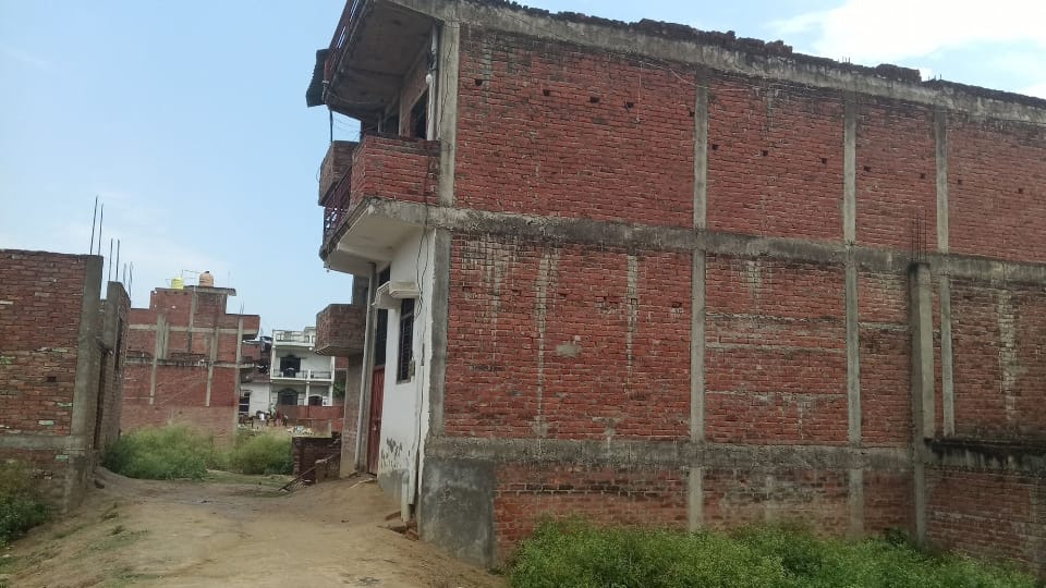 Ambedkarnagar Mass Murder Case Gasia cremation was not performed while awaiting her husband