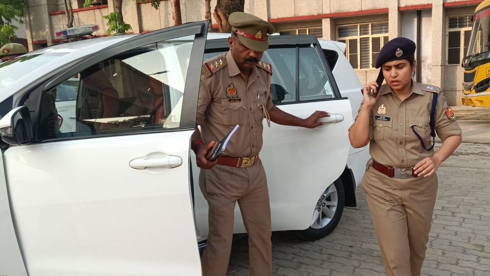 Ambedkarnagar murder Case Niyaz Questions Encounter of Aamir who Kill Four Children and Mother