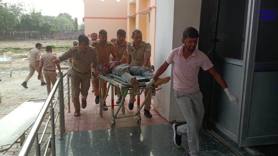 Ambedkarnagar murder Case Niyaz Questions Encounter of Aamir who Kill Four Children and Mother