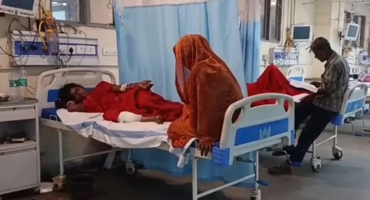 Bihar Crime: छेड़खानी का विरोध करने पर महिला राजमिस्त्री को मारी गोली, हालत गंभीर; डीएमसीएच में इलाज जारी