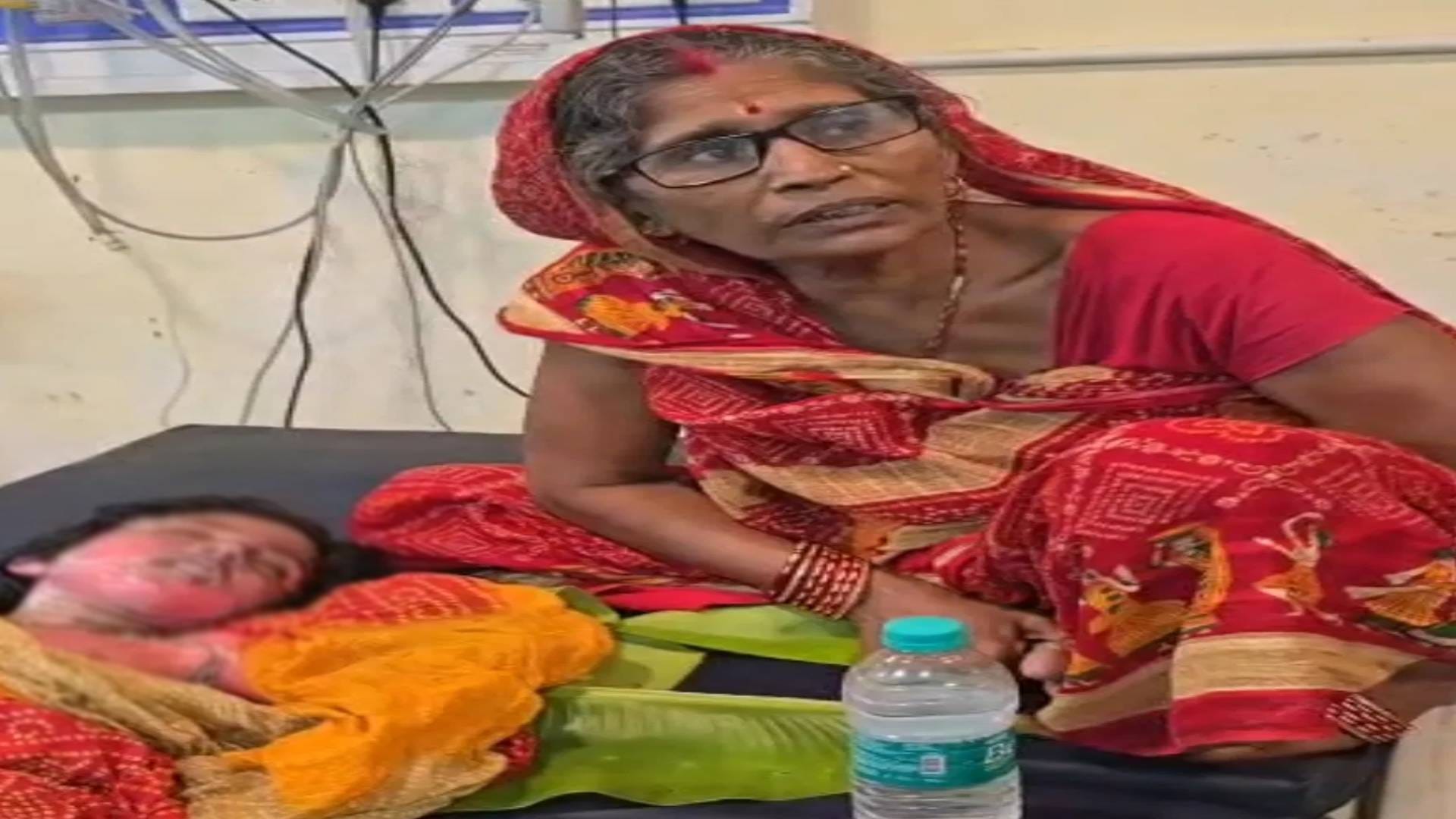 डीएमसीएच में बच्ची का इलाज जारी