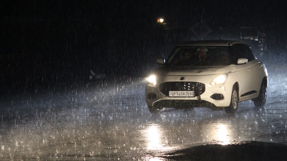 West UP Weather: Rain and hailstorm in Meerut, pleasant weather due to rain in Saharanpur, Shamli, Bijnor